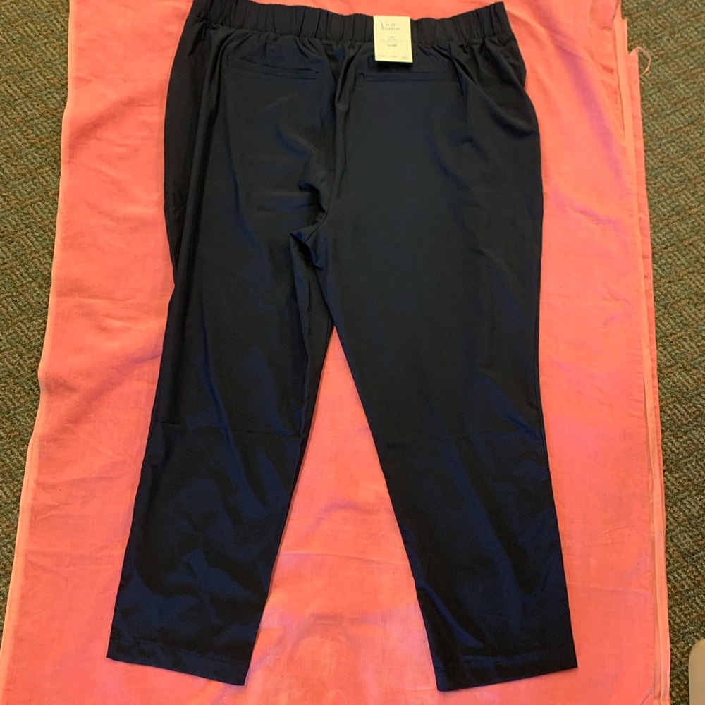 Croft & Barrow plus size pull on mid rise jogger - Picture 7 of 8